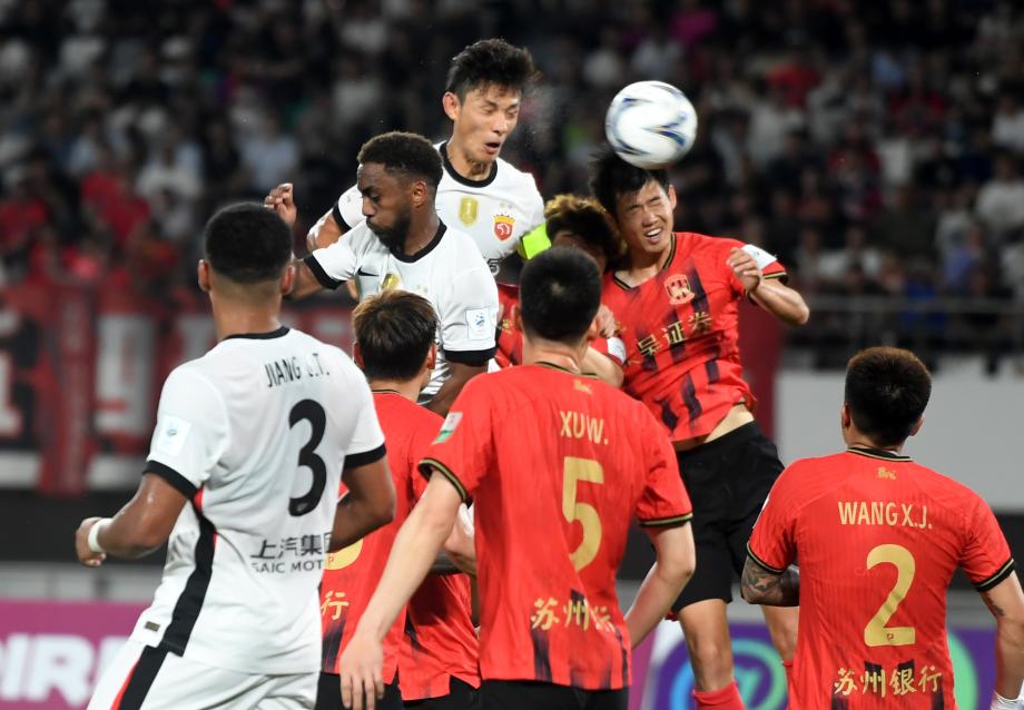 古斯塔沃双响 上海海港6-2晋级足协杯16强