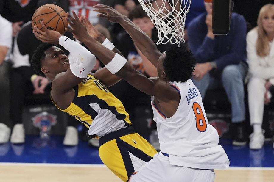 哈利伯顿31+11 步行者加时逆转胜尼克斯