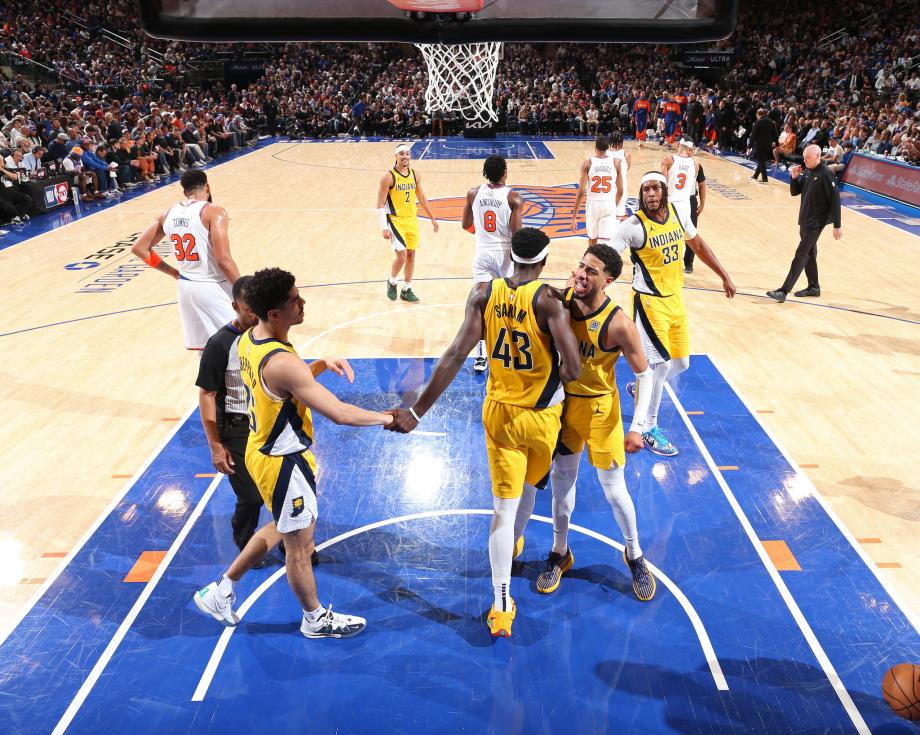 西亚卡姆39分 步行者再胜尼克斯总比分2-0领先