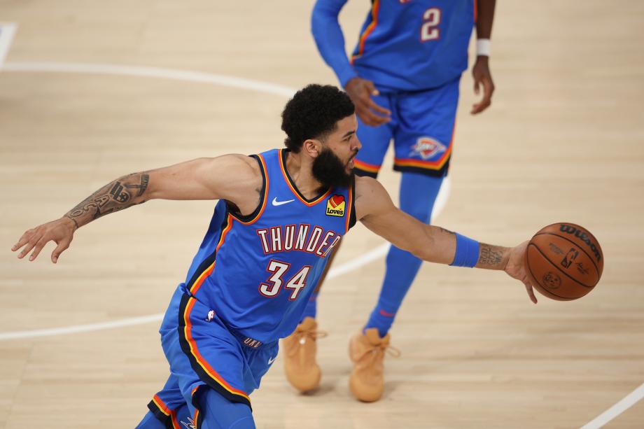 亚历山大34+7+8 雷霆大胜森林狼晋级总决赛