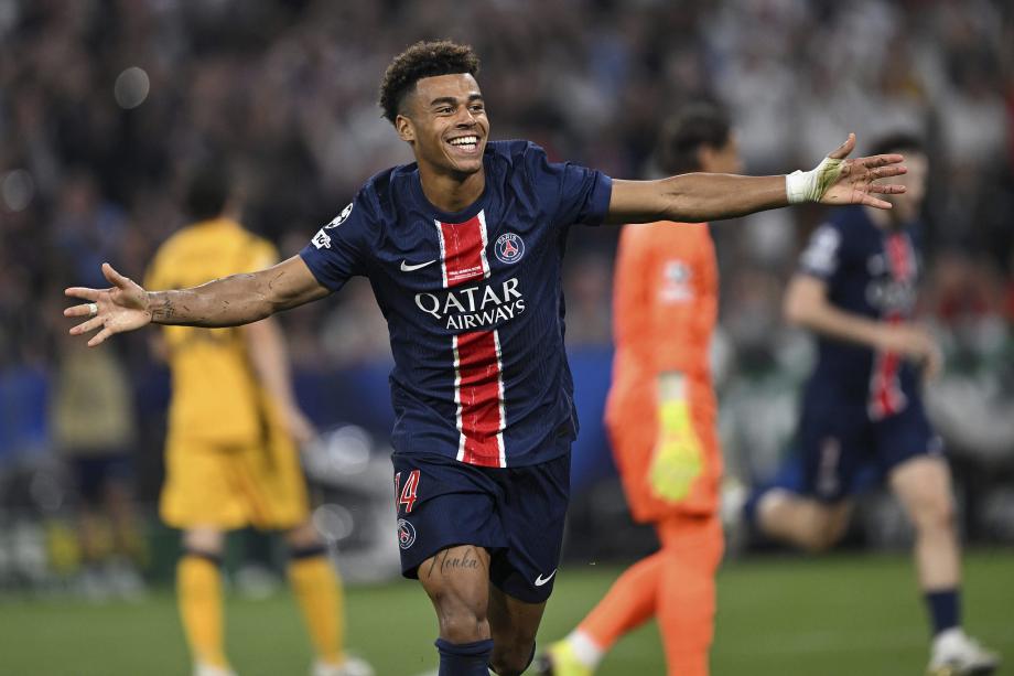 19岁杜埃2射1传 巴黎5-0国米首度加冕欧冠冠军