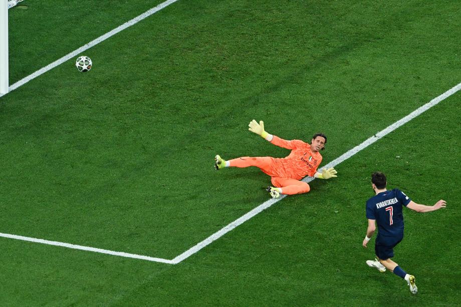 19岁杜埃2射1传 巴黎5-0国米首度加冕欧冠冠军