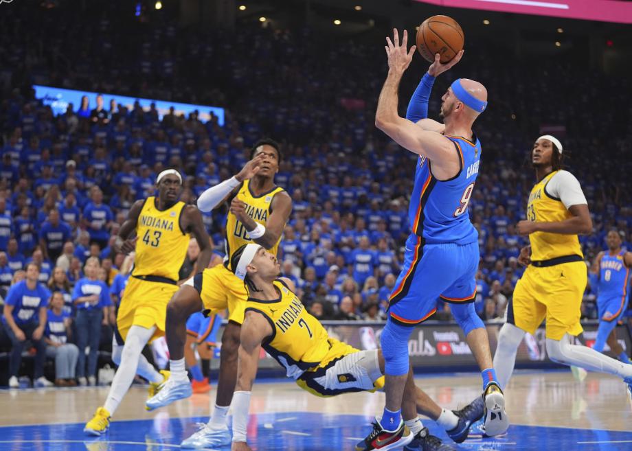 亚历山大34分 雷霆轻取步行者扳平总决赛总比分