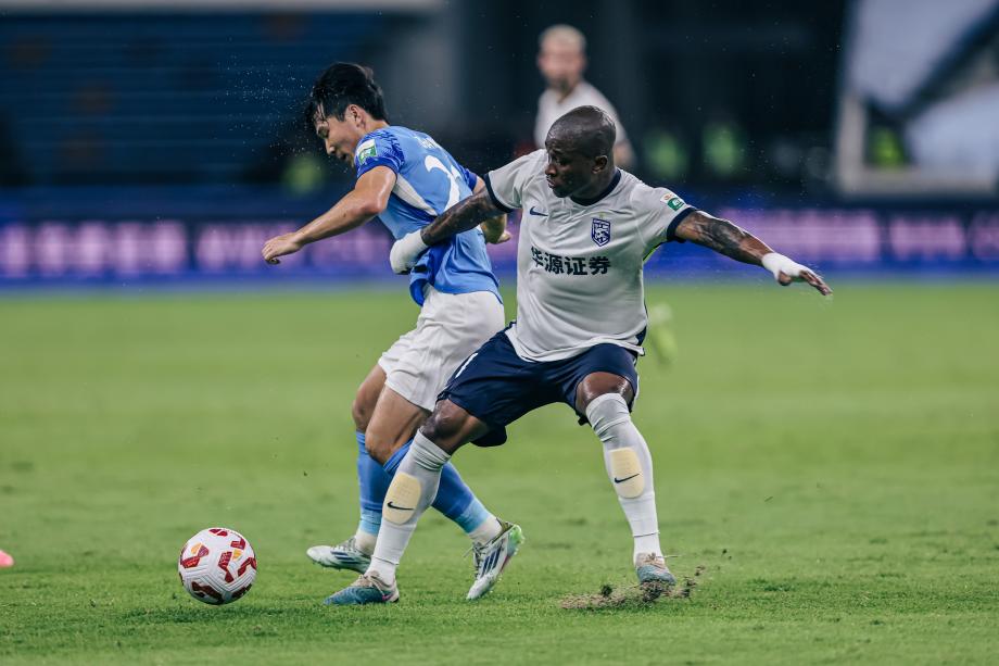 帕拉西奥斯制胜 武汉三镇客场2-1逆转深圳新鹏城