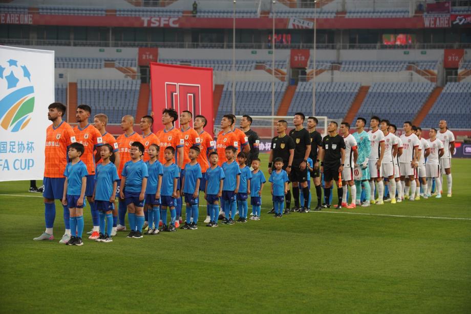 蓉城3-1泰山进8强 罗慕洛任意球双响黄政宇送点