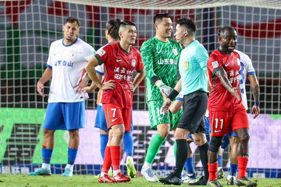 泽卡两球卡多索梅开二度 河南主场战平山东