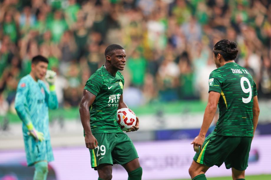 张玉宁替补助攻+造点 北京国安胜云南玉昆