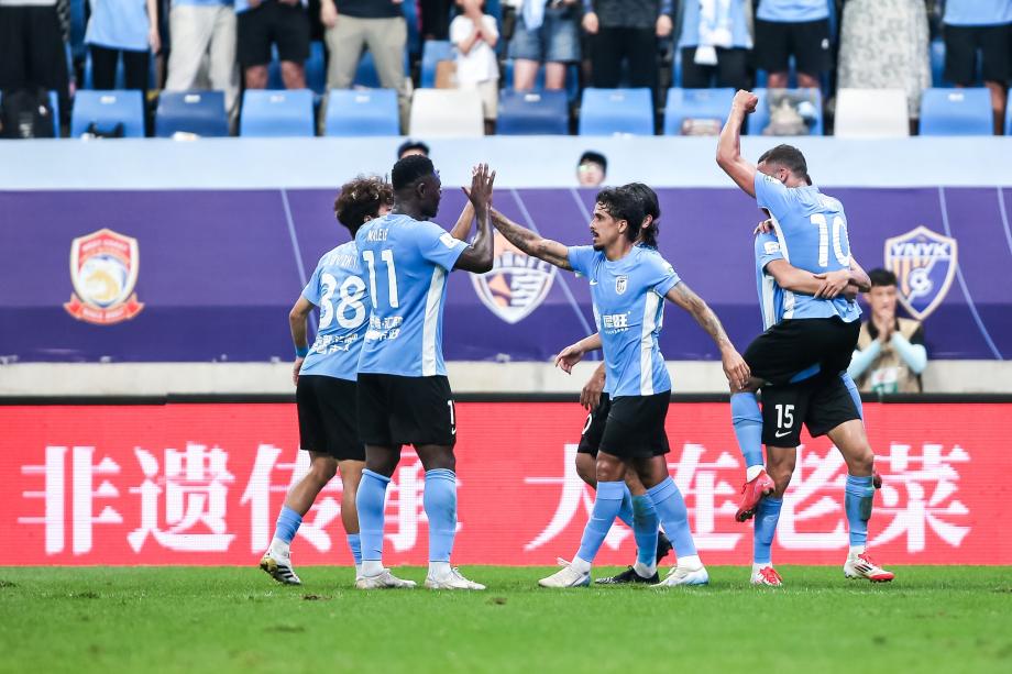 中超-刘祝润进球 大连英博主场两球完胜山东泰山