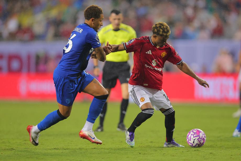 热身赛-多古传射霍伊伦闪击 曼联4-1伯恩茅斯