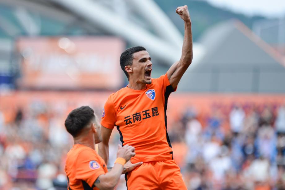 中超-高天意传射于汉超救主 上海申花4-4云南玉昆