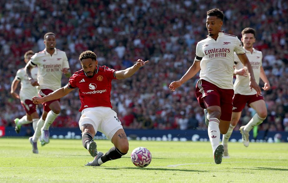 英超-狂轰22脚难破门 曼联0-1阿森纳