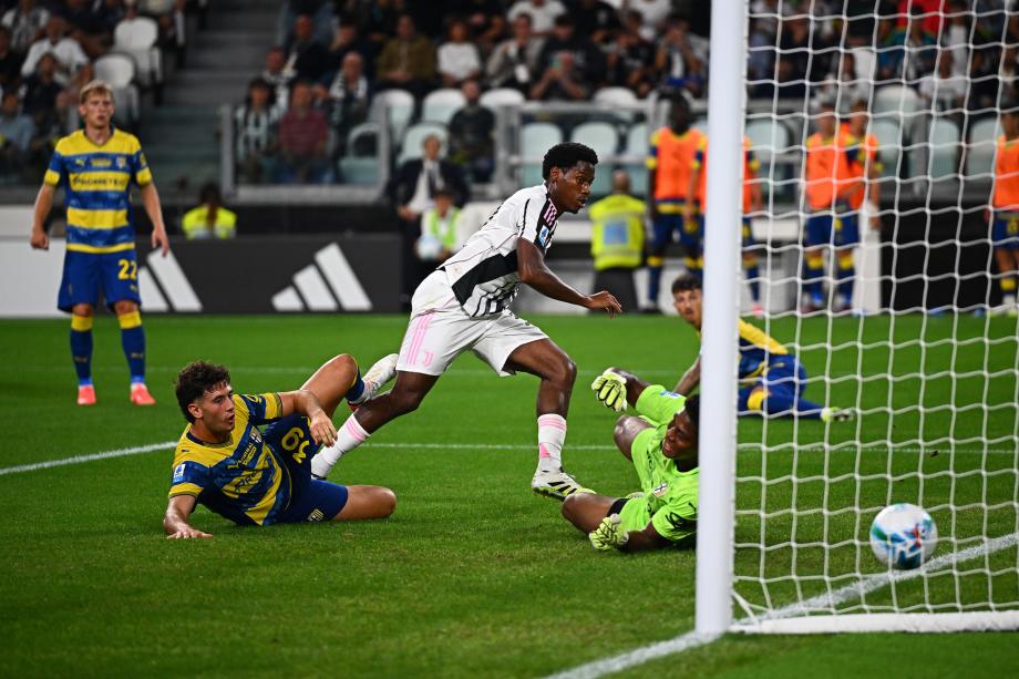 意甲-戴维首球伊尔迪兹两传 10人尤文2-0帕尔马