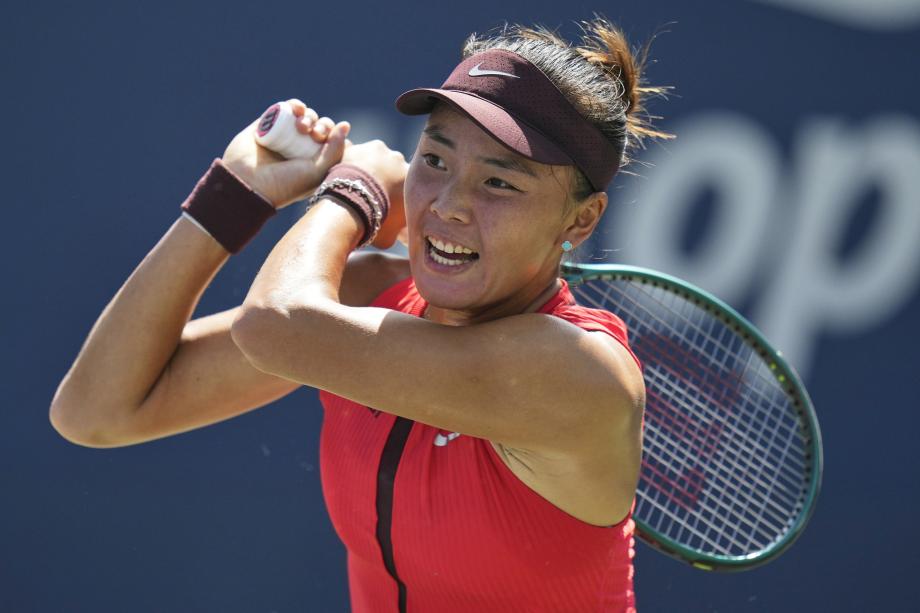 [图]袁悦遭逆转惜败萨姆索诺娃 缺憾留步好意思网女单首轮体育录像/图片