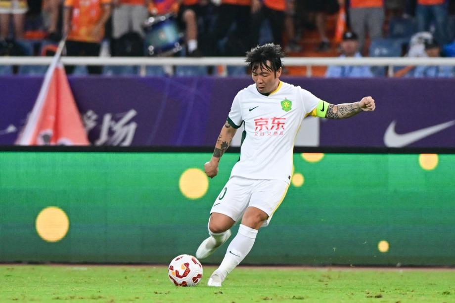 中超第23轮-北京国安客场0-6负于山东泰山