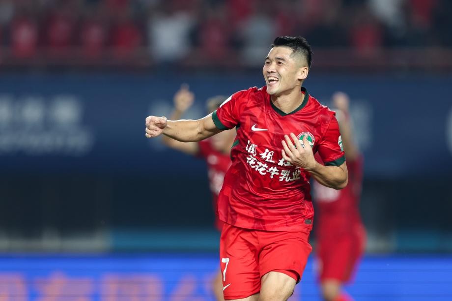 钟义浩进球卡多索破门 河南完胜北京国安