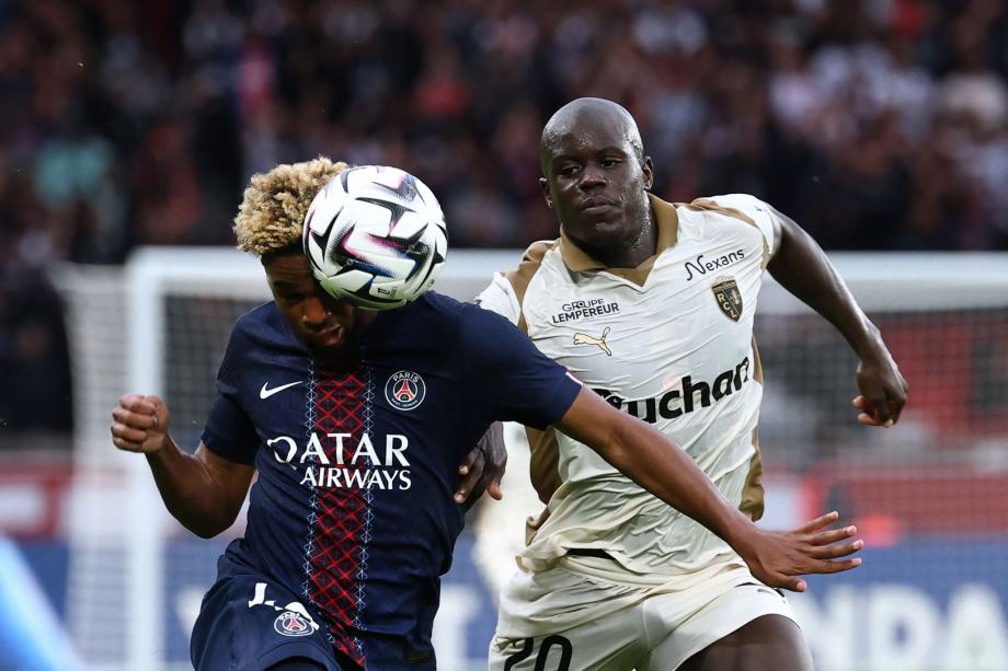 法甲-巴尔科拉双响 巴黎2-0朗斯四连胜