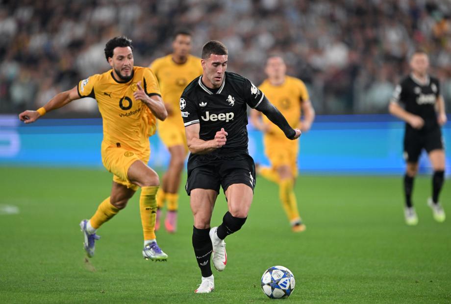 欧冠-弗拉霍维奇2射1传凯利绝平 尤文4-4多特