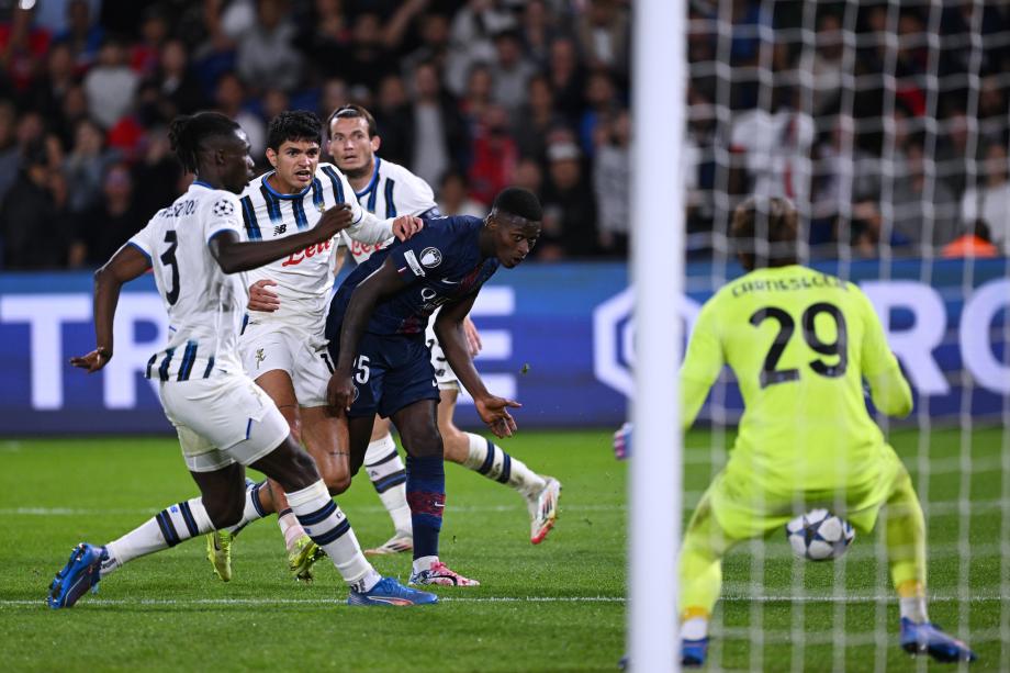 马尔基尼奥斯闪击巴尔科拉失点 巴黎4-0亚特兰大