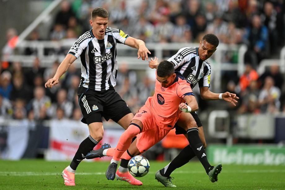 拉什福德世界波+双响 巴萨2-1纽卡取欧冠开门红