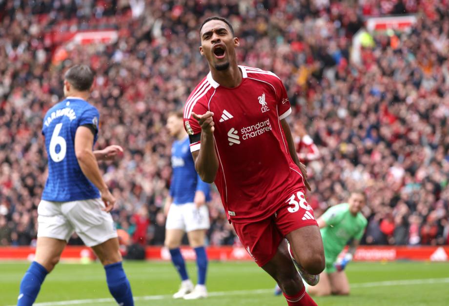 英超-赫拉芬贝赫传射 利物浦2-1埃弗顿五连胜领跑