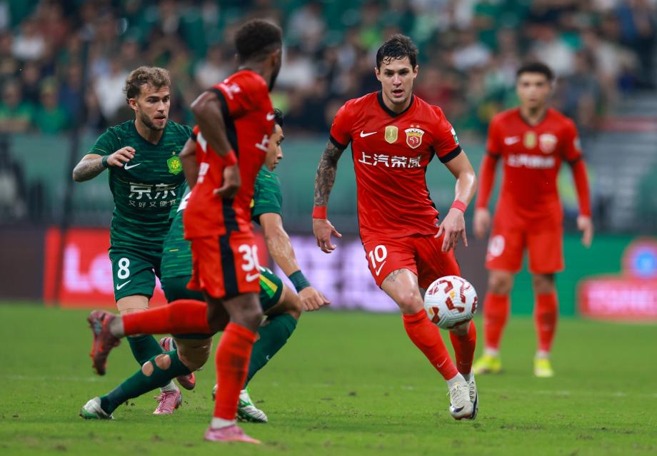 中超-莱昂纳多帽子戏法 上海海港3-2北京国安