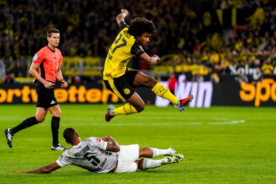 阿德耶米世界波埃里克森迎德甲首秀 多特1-0狼堡