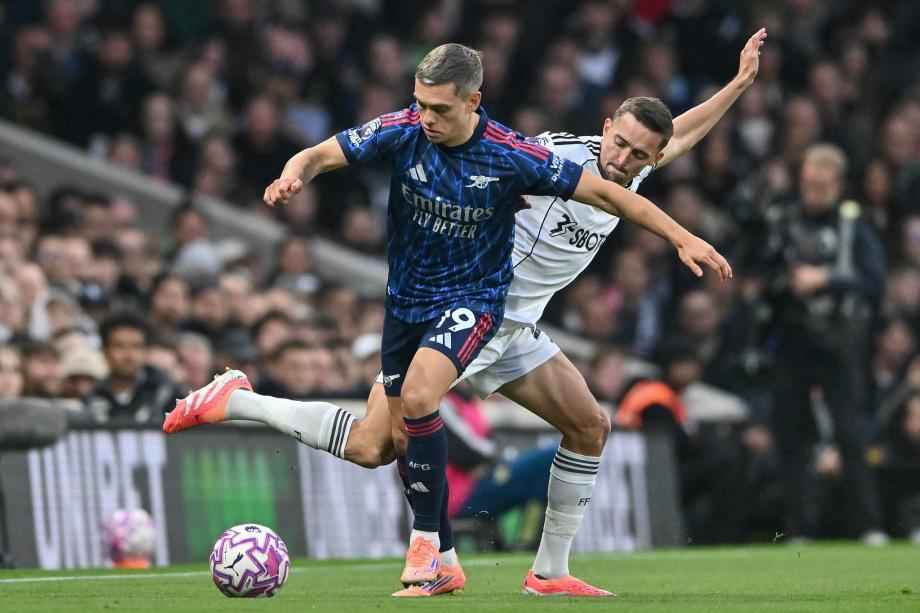 加布里埃尔助攻特罗萨德进球 阿森纳1-0富勒姆