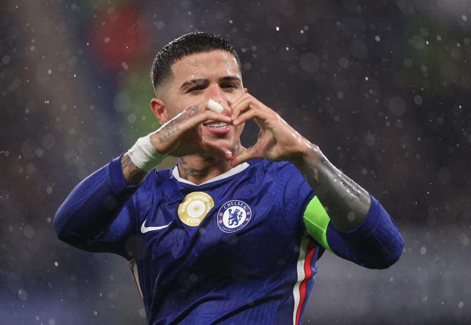 埃斯特旺点射凯塞多建功 切尔西5-1阿贾克斯