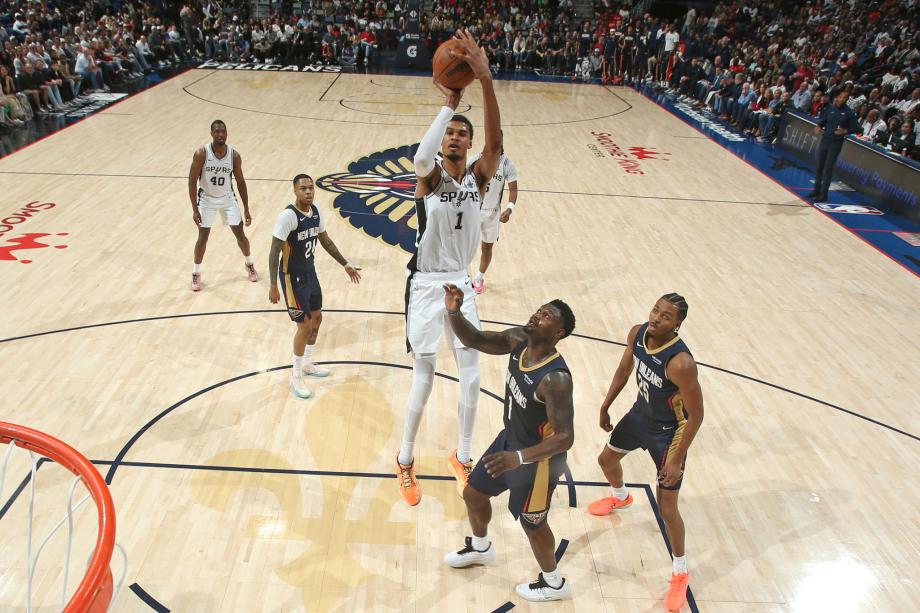 文班亚马29+11+9锡安27+10 马刺加时险胜鹈鹕