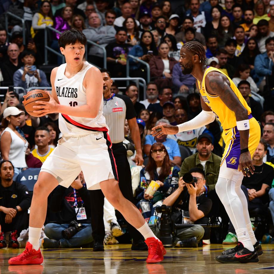 杨瀚森1分1板里夫斯空砍41分 开拓者力克湖人