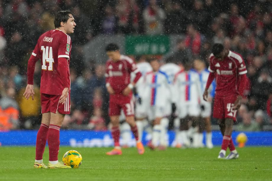 联赛杯-萨尔双响 利物浦0-3水晶宫出局