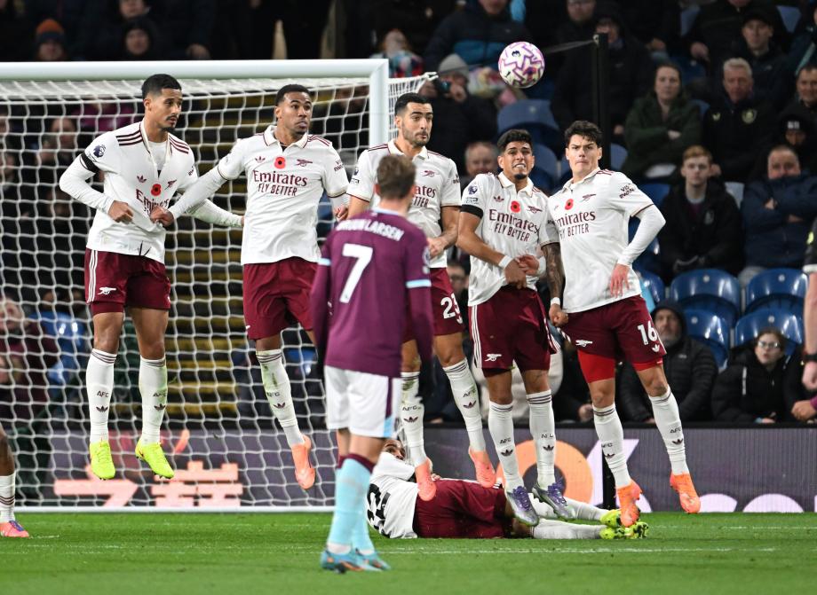 约克雷斯赖斯破门 阿森纳2-0完胜伯恩利