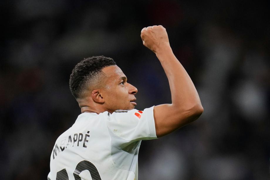 姆巴佩双响贝林厄姆破门 皇马4-0巴伦西亚