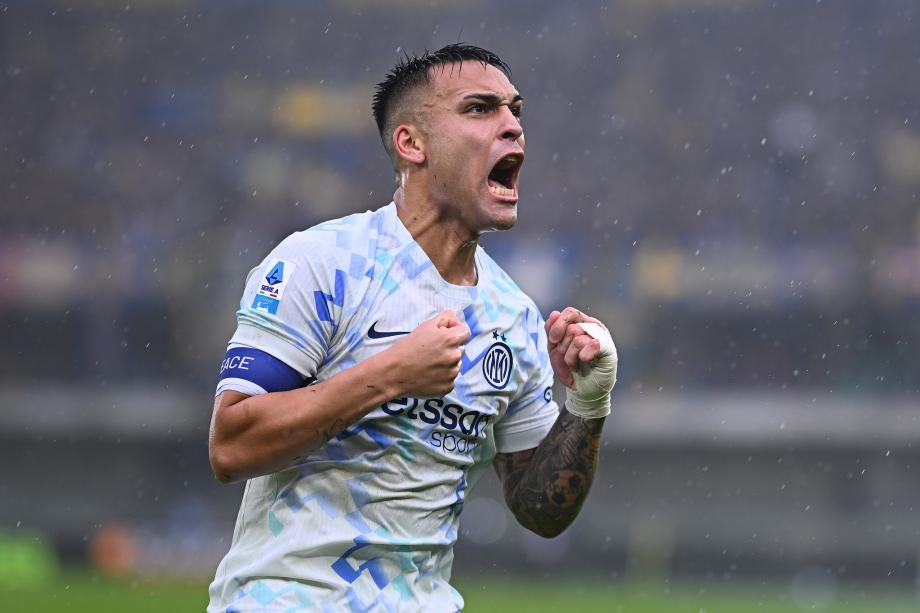 巴雷拉造乌龙泽林斯基破门 国米2-1维罗纳