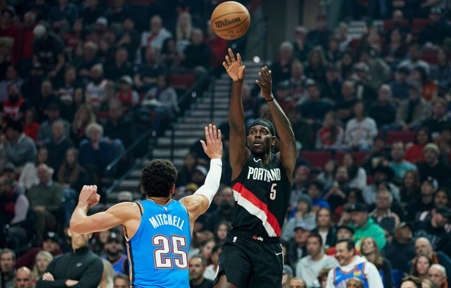 阿夫迪亚两双亚历山大35+9 开拓者送雷霆赛季首败