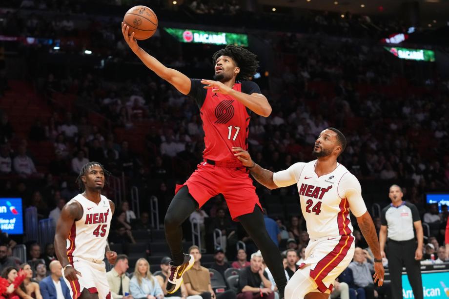 约维奇29分阿夫迪亚33分11板 热火险胜开拓者