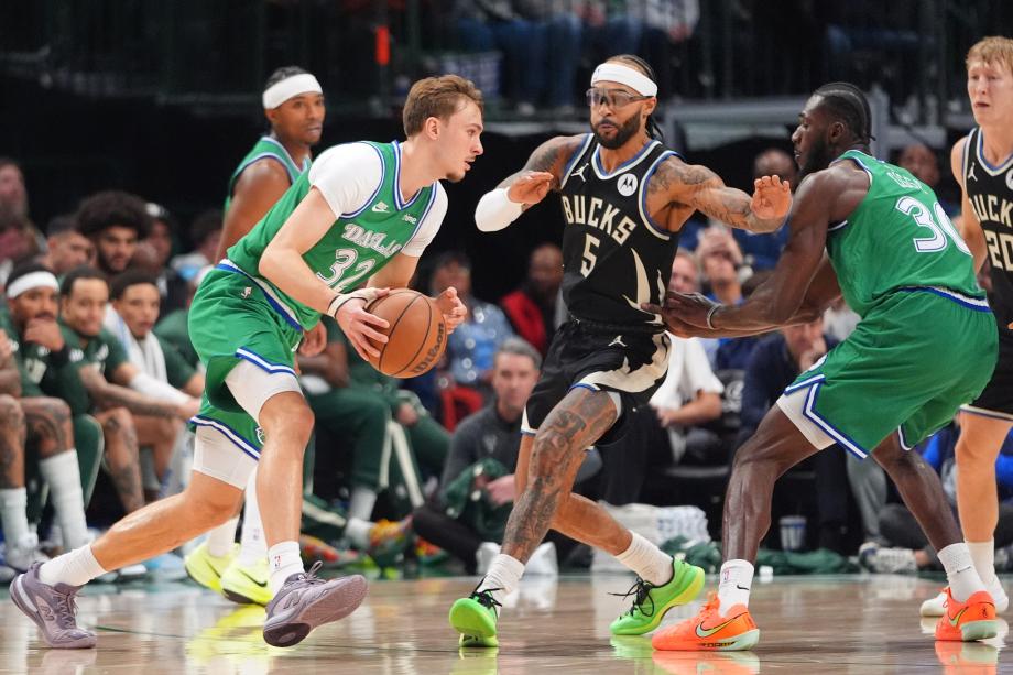 字母哥30+8+6库兹马26分 雄鹿逆转独行侠