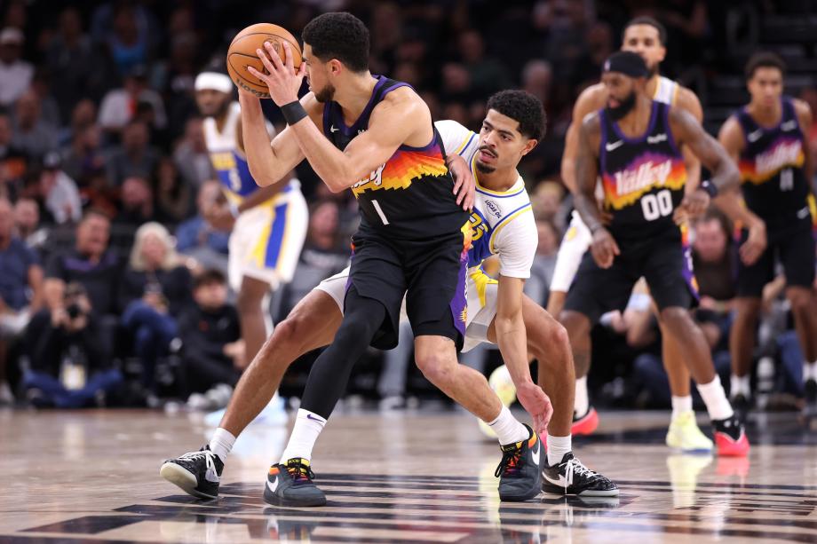 布克33+7狄龙32分 太阳35分狂胜步行者