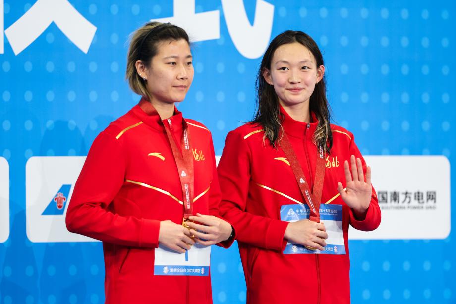 [图]全运会游泳女子800米自由泳决赛 李冰洁获得冠军最靠谱股票配资平台