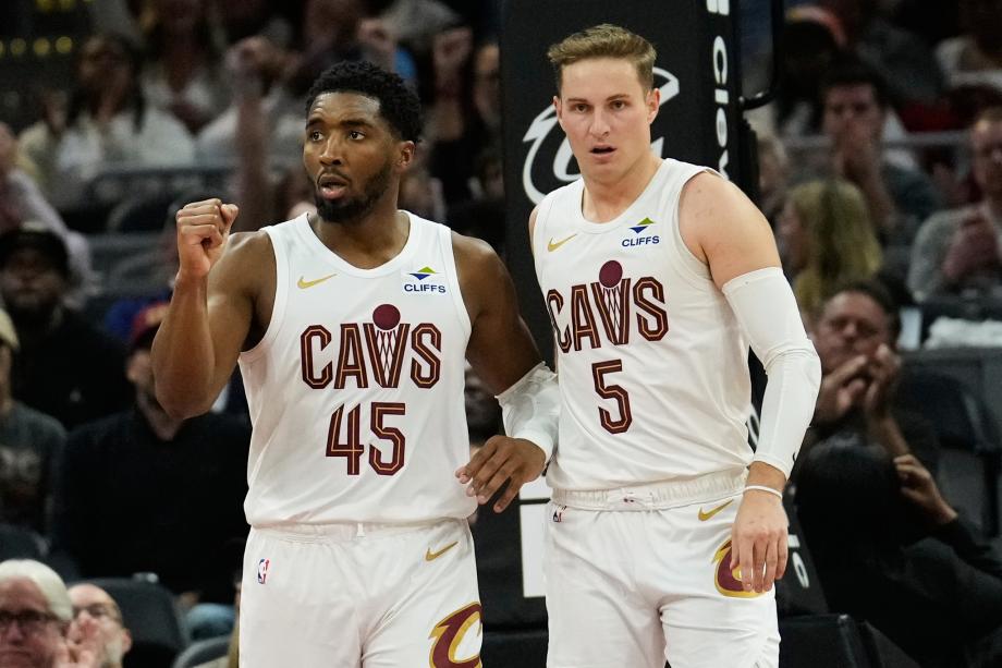 米切尔30+5莫兰特伤退 骑士力擒灰熊送对手四连败