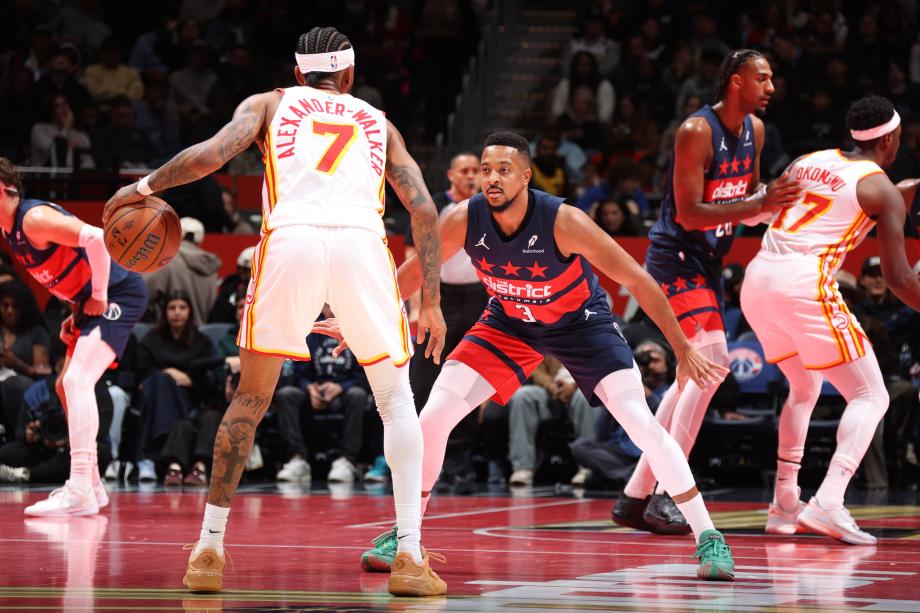 麦科勒姆46分萨尔27+11 奇才大胜老鹰