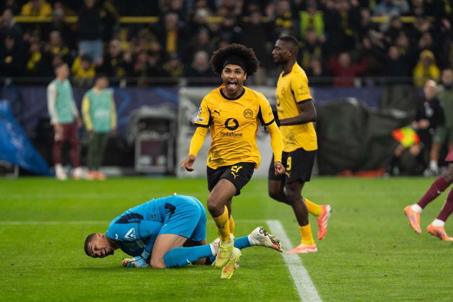 欧冠-吉拉西双响福伊特红牌 多特4-0比利亚雷亚尔