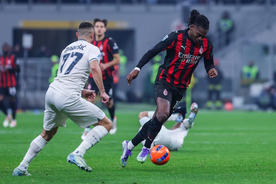 莱奥破门阿莱格里染红 米兰1-0拉齐奥联赛12轮不败