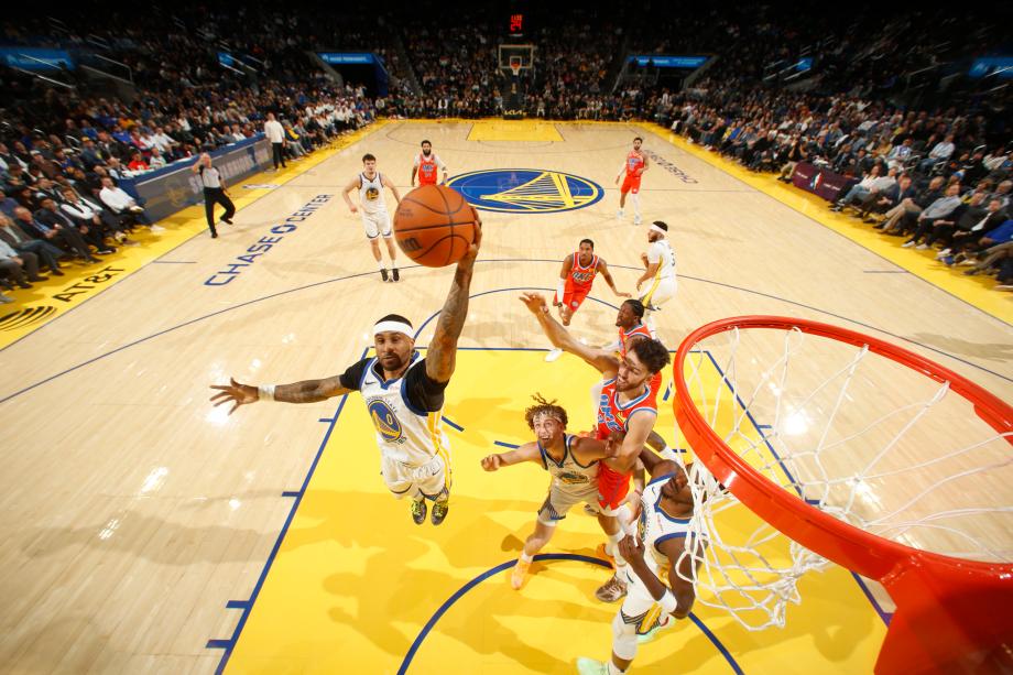 亚历山大38分 雷霆拒逆转击败勇士豪取13连胜