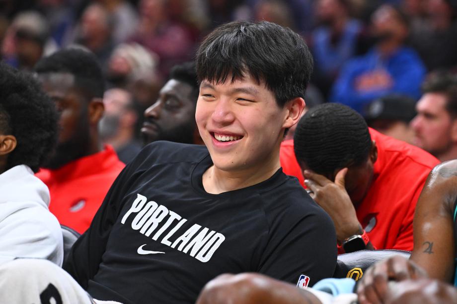 杨瀚森2分1板1助1帽 开拓者胜骑士终结3连败