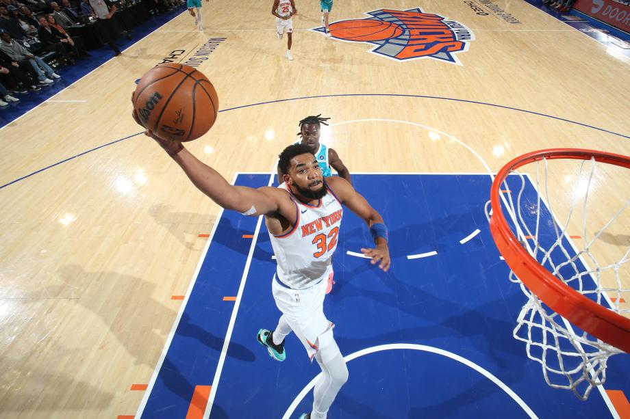 唐斯35+18+5布伦森26+5 尼克斯主场轻取黄蜂