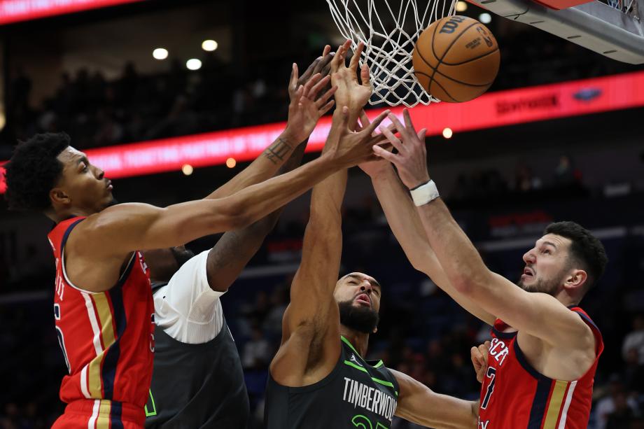 兰德尔28+9墨菲21+7+8 森林狼双杀鹈鹕迎四连胜