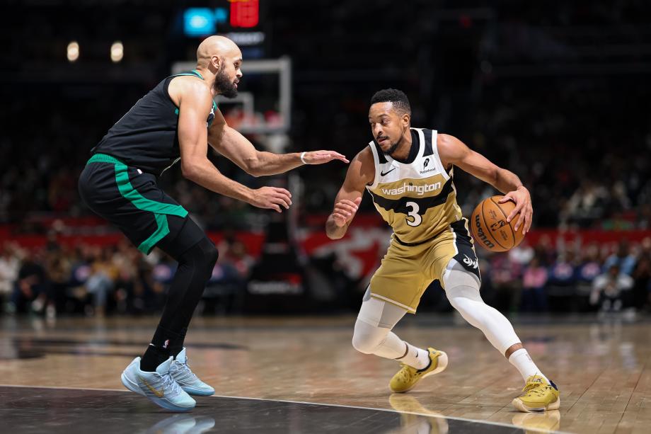 怀特30+7+9麦科勒姆22分 凯尔特人45分狂胜奇才