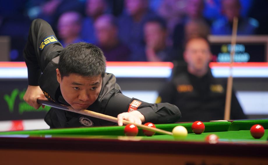 [图]丁俊晖不敌特鲁姆普 留步斯诺克英锦赛8强