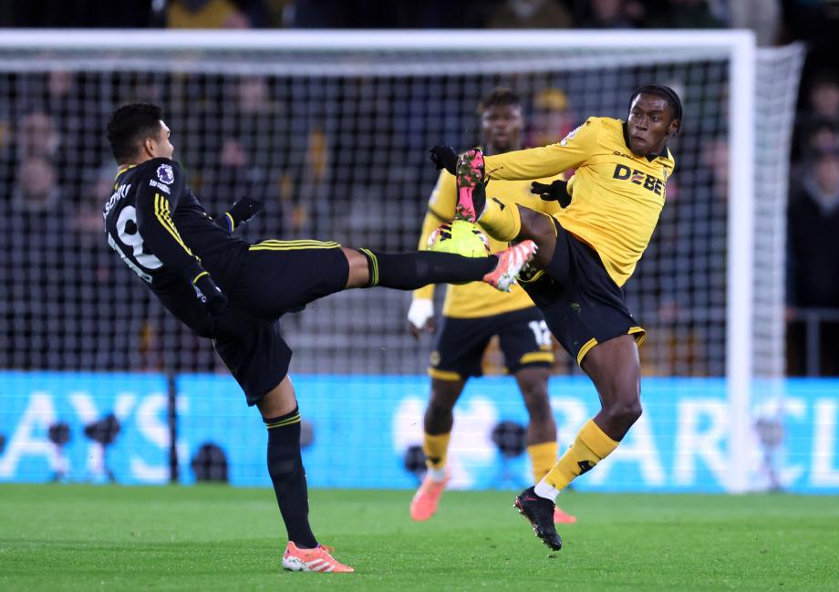 英超-B费2射1传芒特建功 曼联4-1狼队升至第六